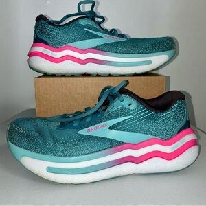 Brooks Women’s Ghost Max 2 Sneakers Running Shoes Size 9